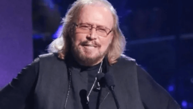 Barry Gibb Net Worth