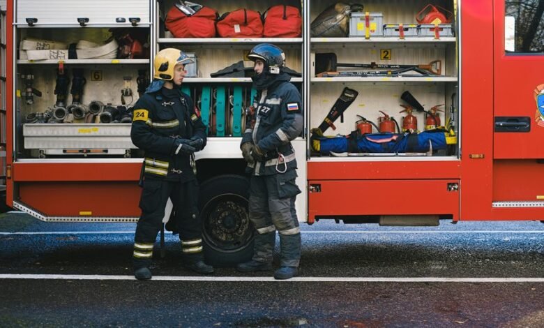 telecom contact numbers listed